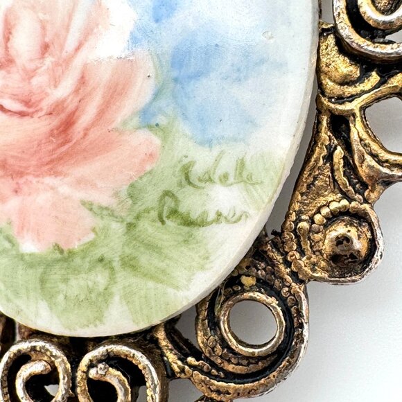Hand-Painted Floral Porcelain Vtg Brooch Pendant Gold-Tone Signed Ornate Frame - Picture 5 of 8